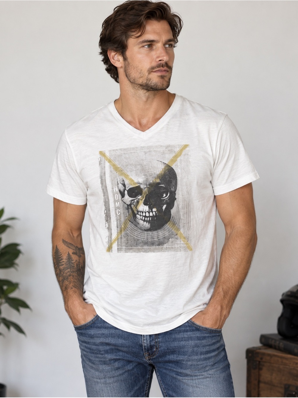 Harley Davidson T-Shirt Mens Medium V-Neck Graphic Tee Motorcycle Skull White